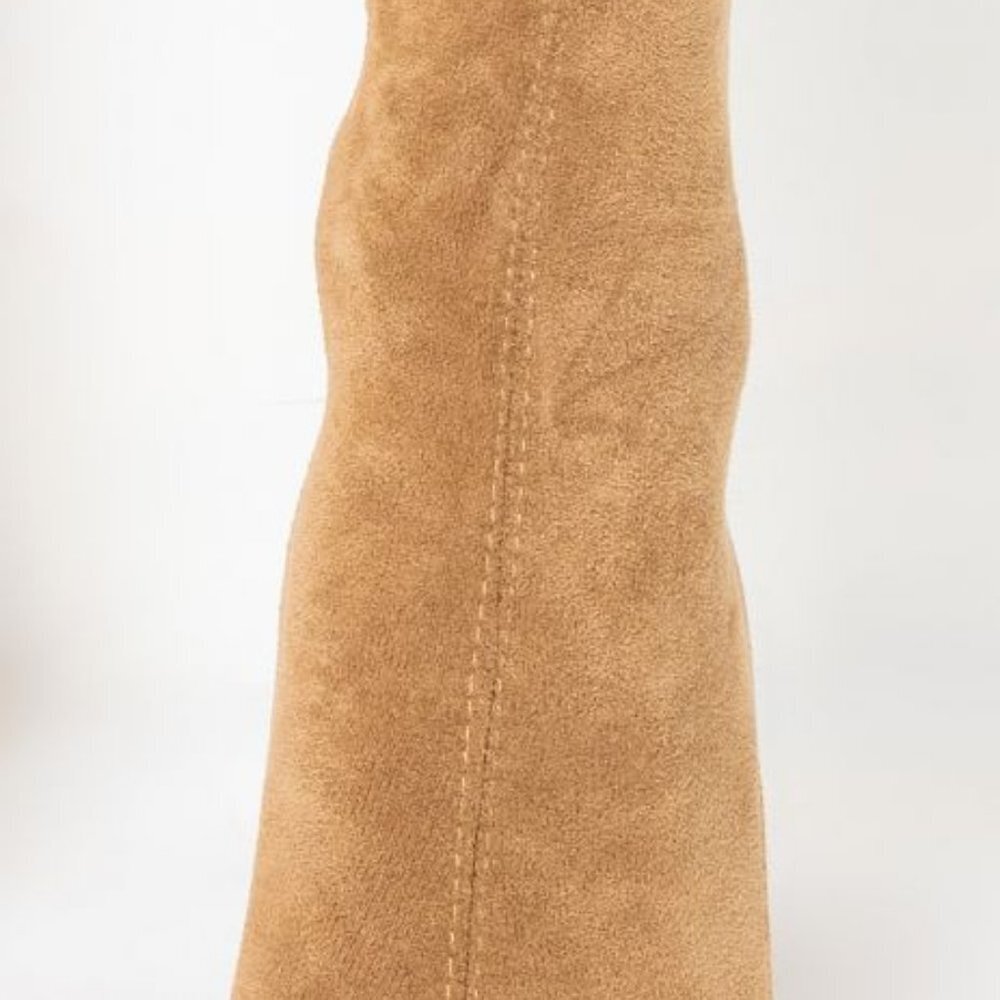 BEIGE MADE YOU FLAWLESS KNEE HIGH BOOTS ( BRAND NEW !!!! ) - Picture 3 of 7